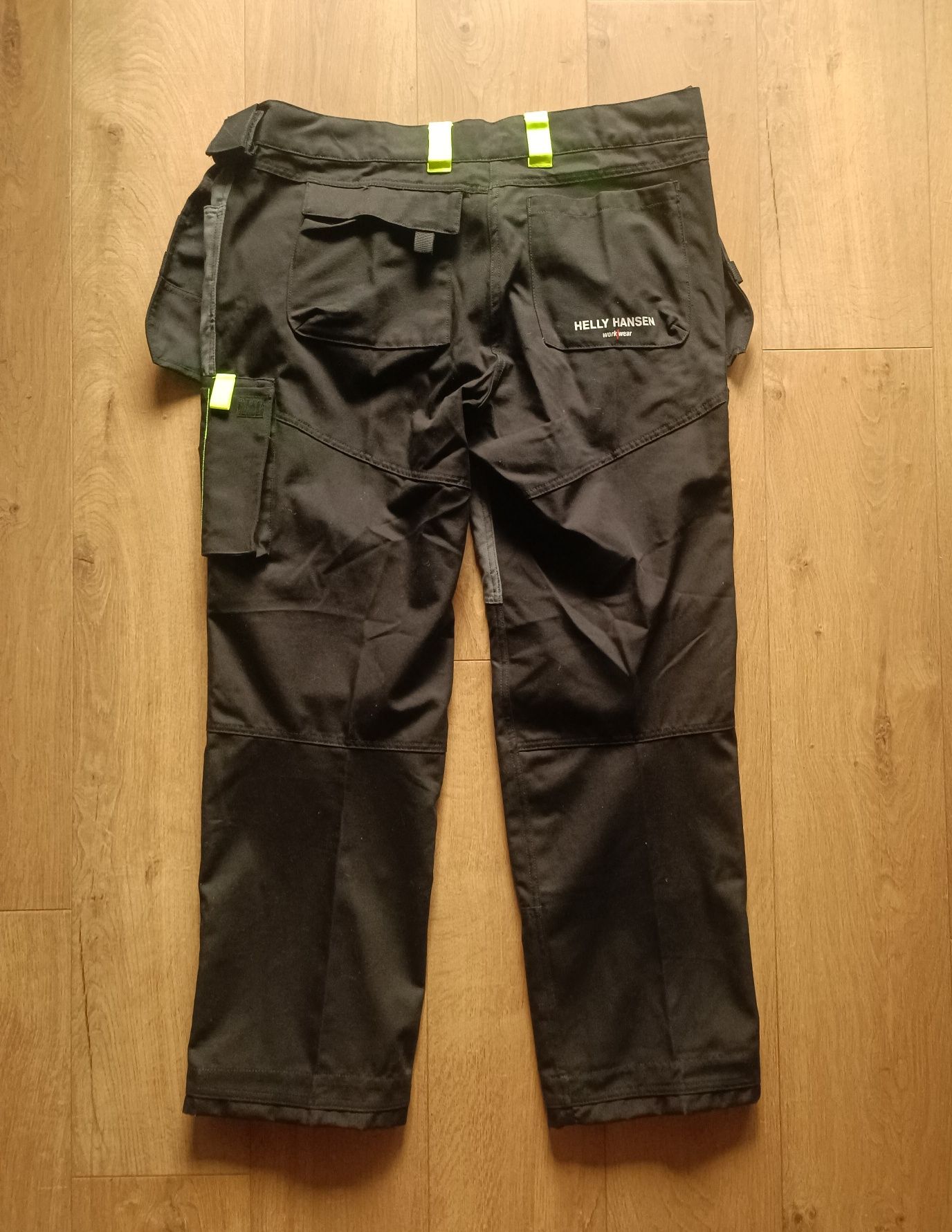 HELLY HANSEN nowe spodnie robocze, r. D116 (XL/XXL)