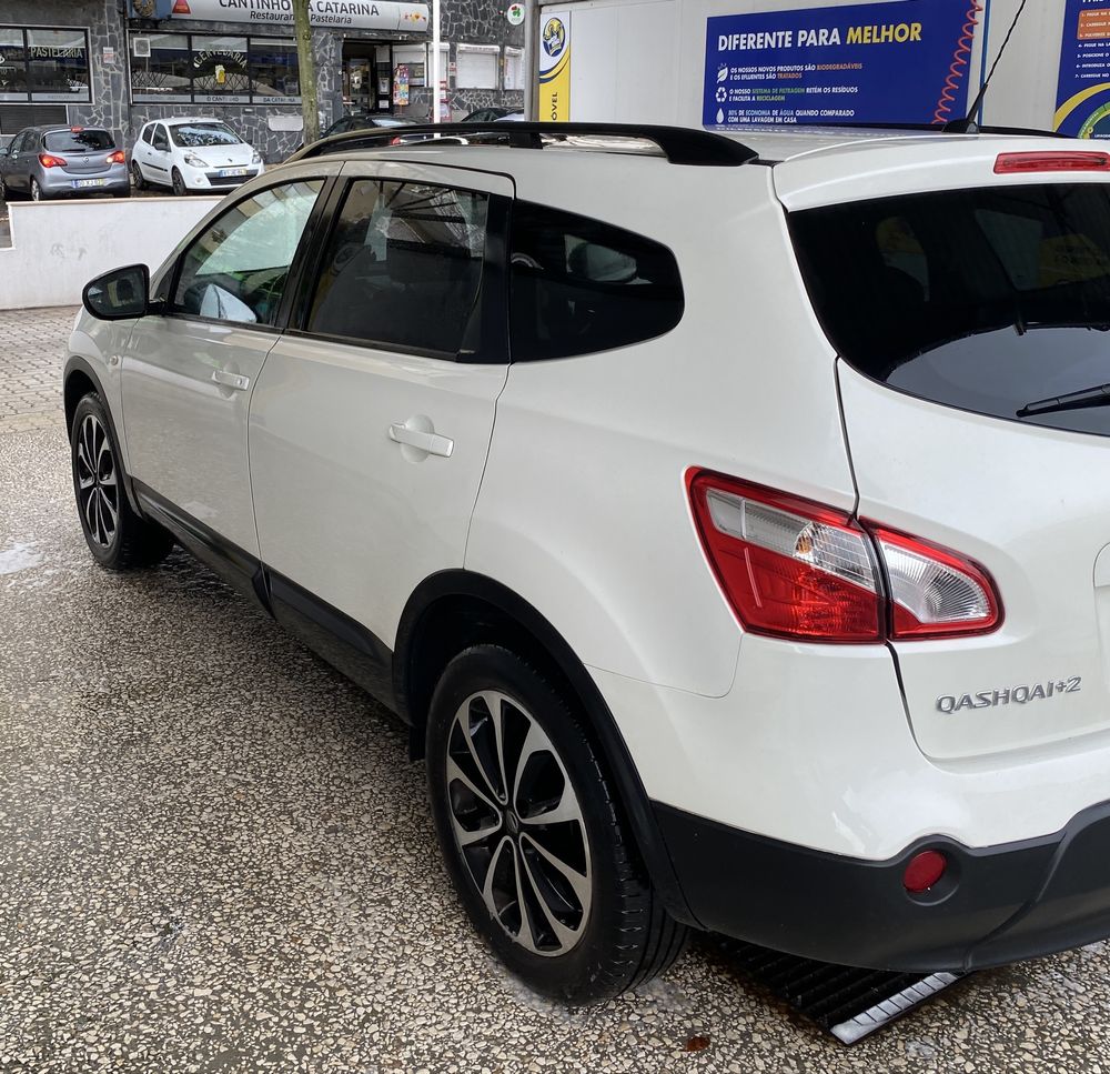 Nissan  Qashqai + 2 - 1.6 dCi Tekna Premium 18 360 S&S