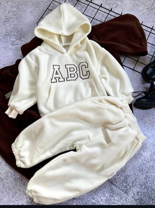 Стильний/флісовий костюм УНІСЕКС,розмір110/ОВЕРСАЙЗ худі і штани джоге