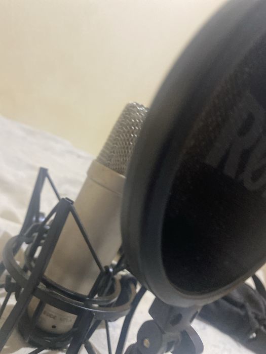 Rode nt1 A + interface Esi