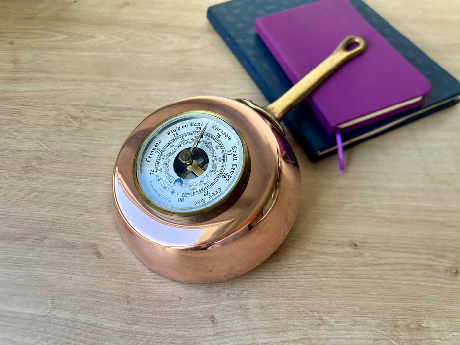 Барометр у вигляді мідної сковорідки. Клеймо. Винтаж Франція