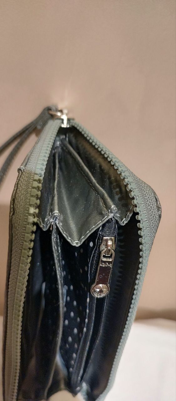 Kipling  Темно-серый кошелек ki251219u женский