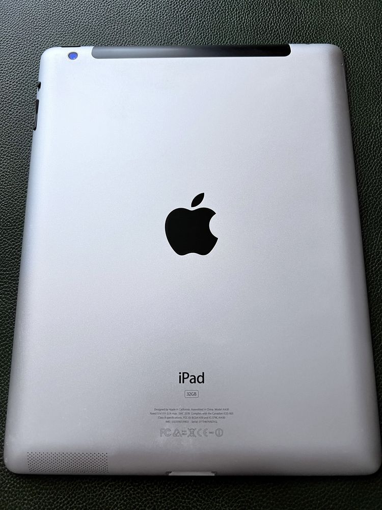 Планшет Apple iPad 3 (32 GB/4G/Wi-Fi) Cellular