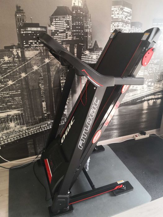 Бігова доріжка FitLogic Т710Е Орбітрек