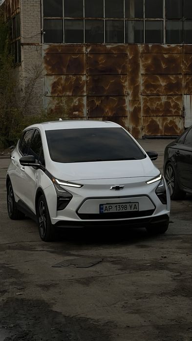 Bolt EV 2023 — 530 км хода и максимум технологий!