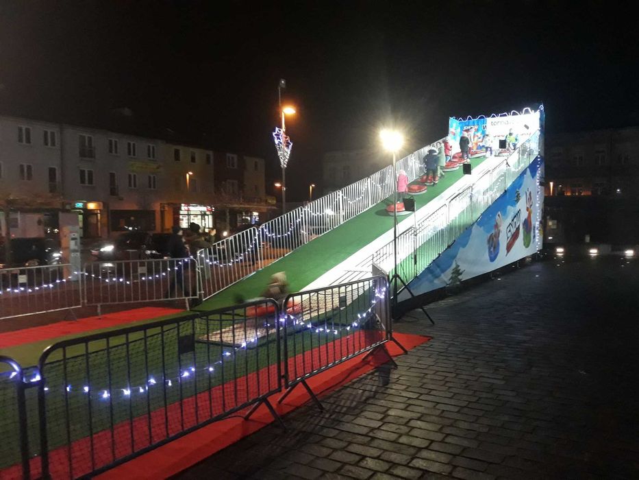 Snowtubing, wynajem atrakcji ,dekoracje świąteczne, dmuchańce zimowe,