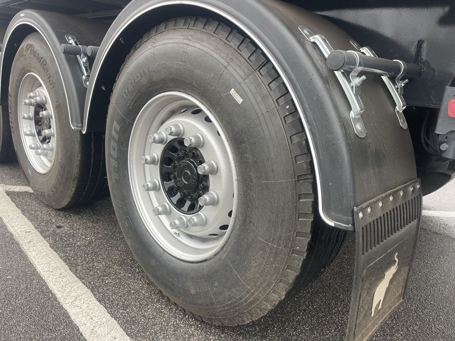 Полуприцеп самосвал Schmitz