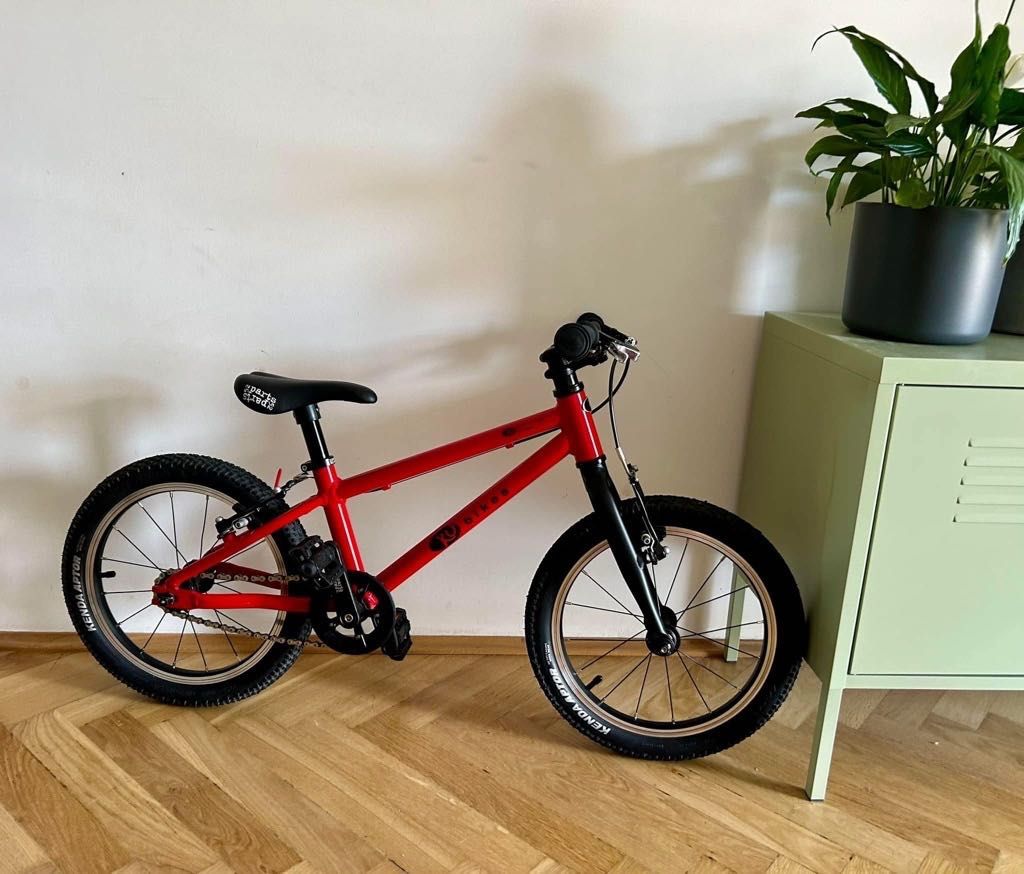 Super lekki rowerek dla dzieci Kubikes 16" L lepszy niż Woom