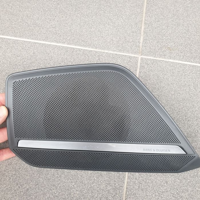 Audi A6 C8 Вставка внутрішня на дверку сіра 4k5867410