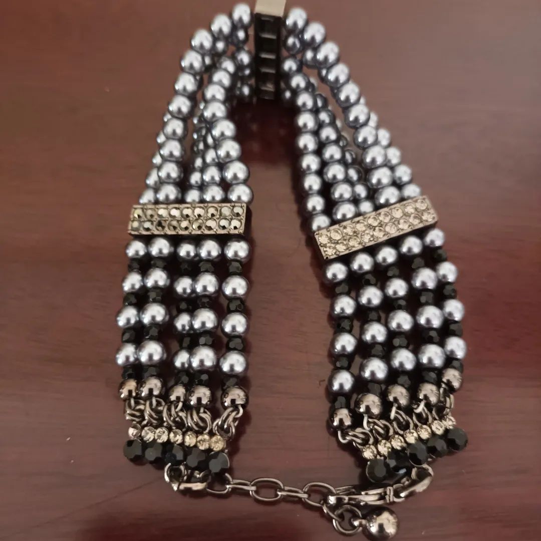 Pulseira Globe com pérolas cinza