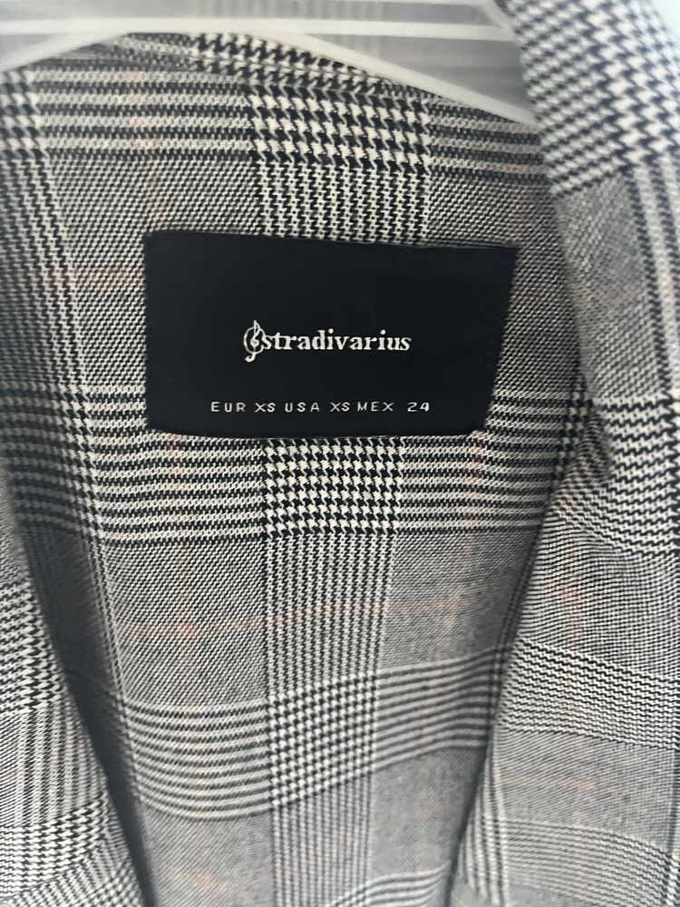 Marynarka w karatę stradivarius
