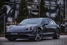 Porsche Taycan Cross Turismo 4