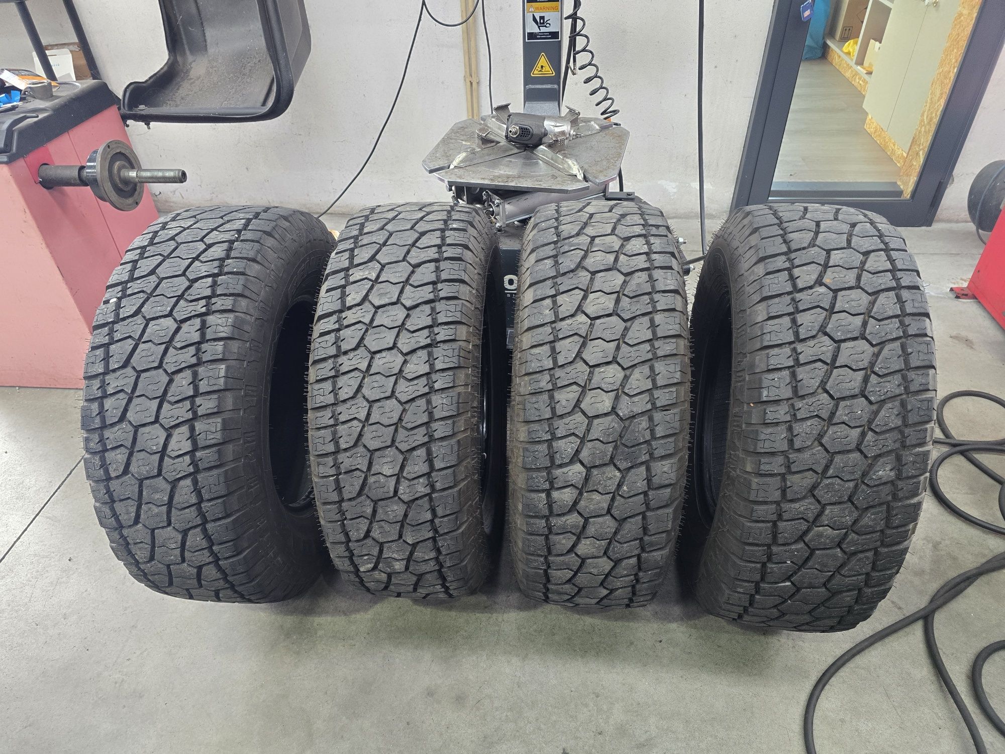 Pneus Radar Renegade AT5 285/70R17