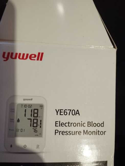 Ciśnieniomierz Yuwell YE670A