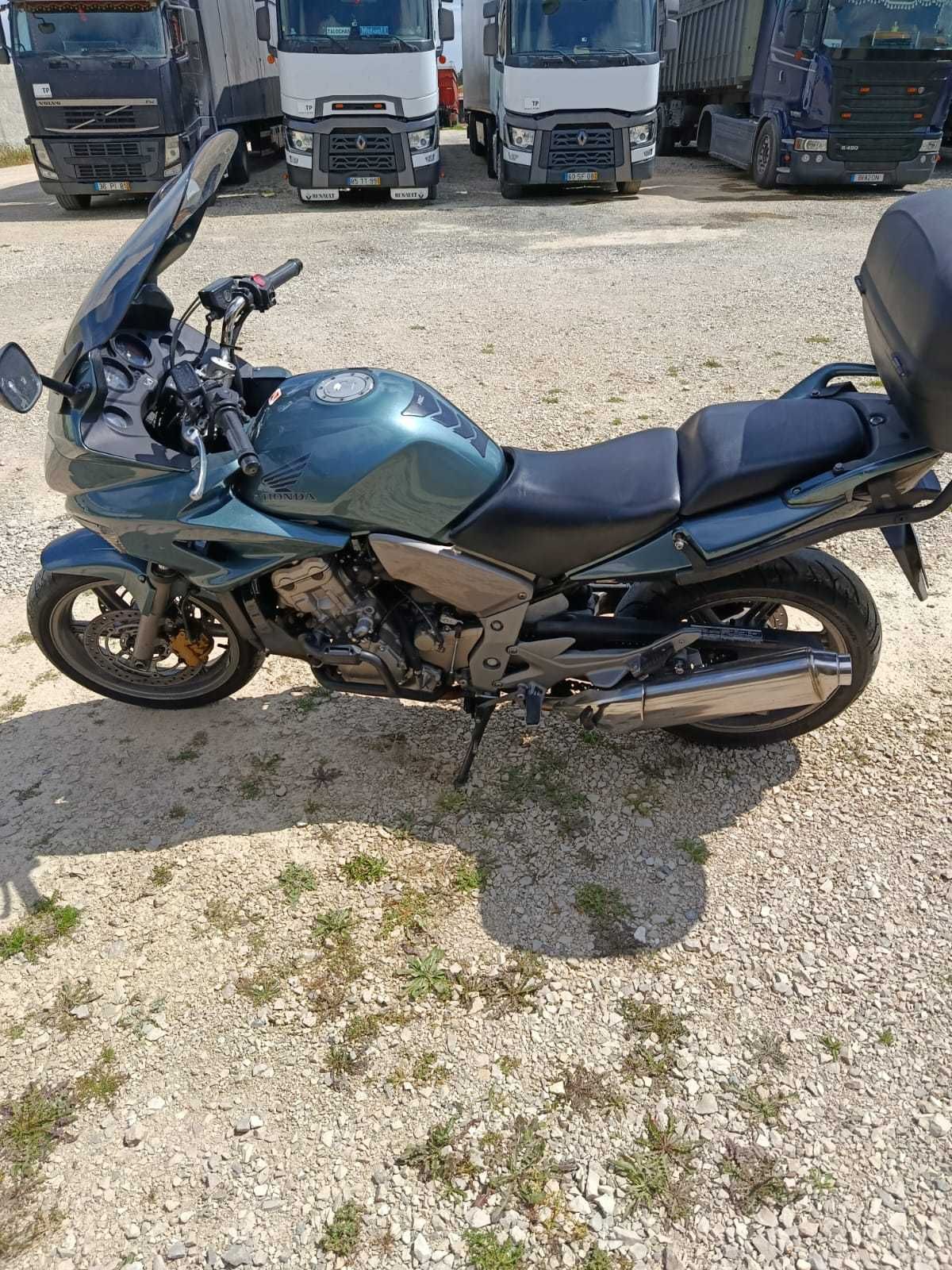 Moto Honda CBF 1000