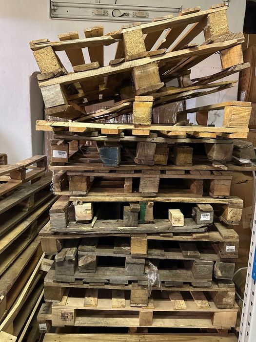 Palety  w niezłym stanie