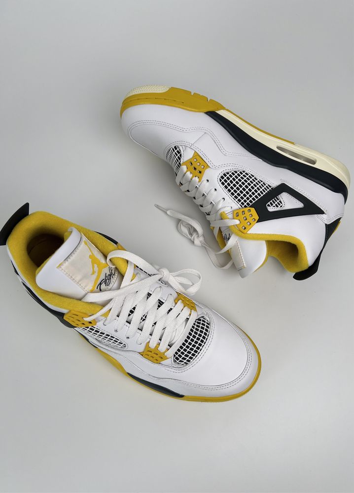 Оригинал Nike Air Jordan 4 Retro Vivide Sulfur (AQ9129 101) джордани