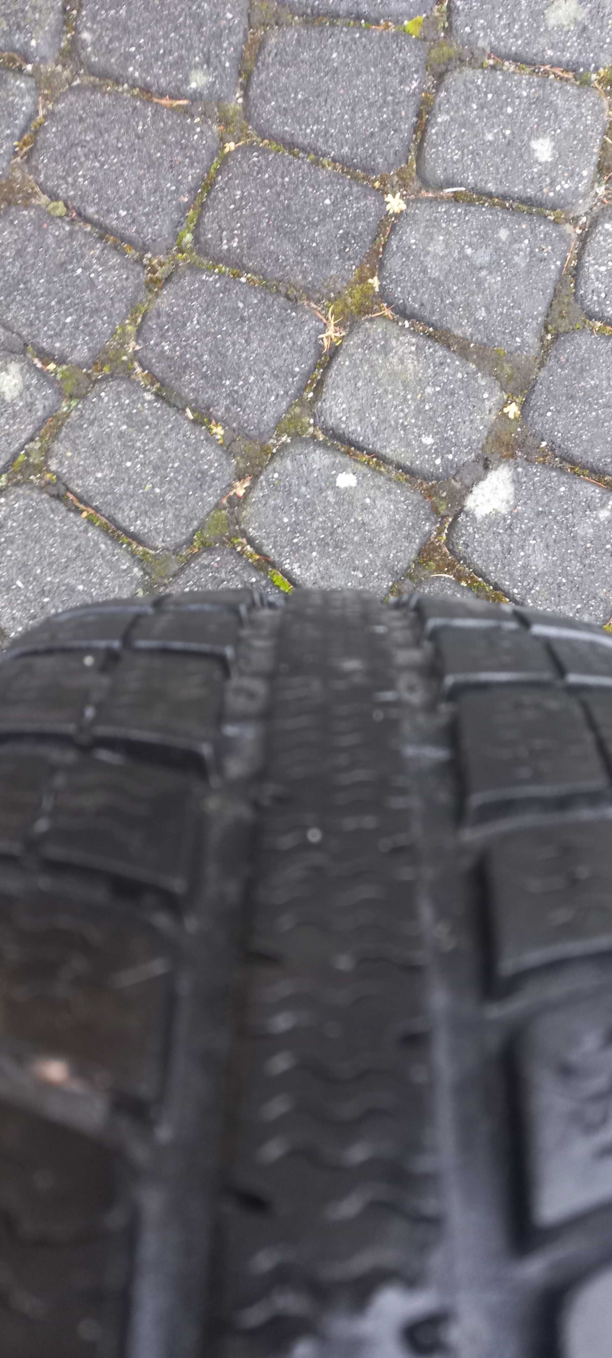 Koła opony zimowe na felgach stalowych 175/65 R14 2 sztuki