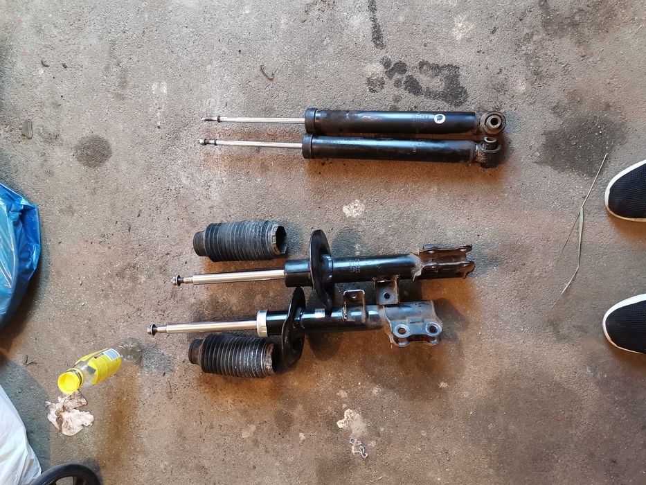 Стойки амортизаторов хюндай киа.
