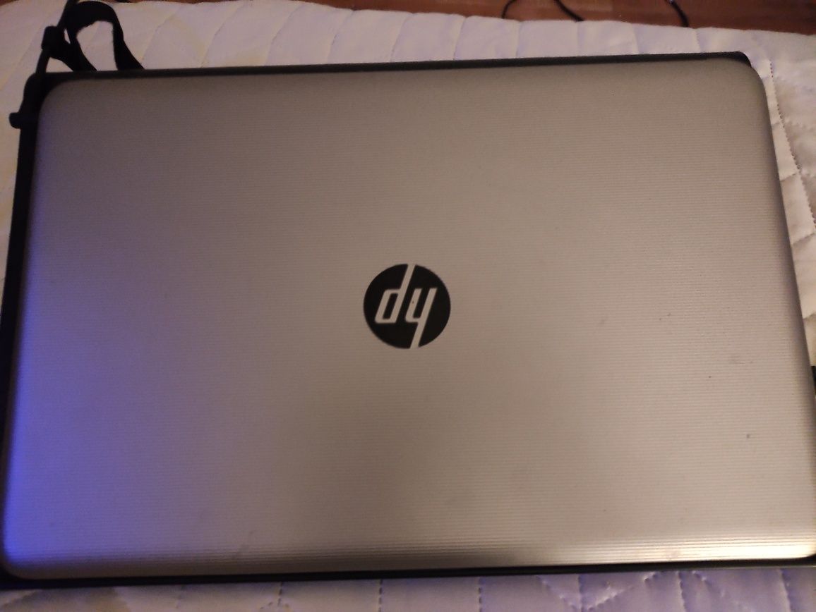 HP notebook 15-ay157nw