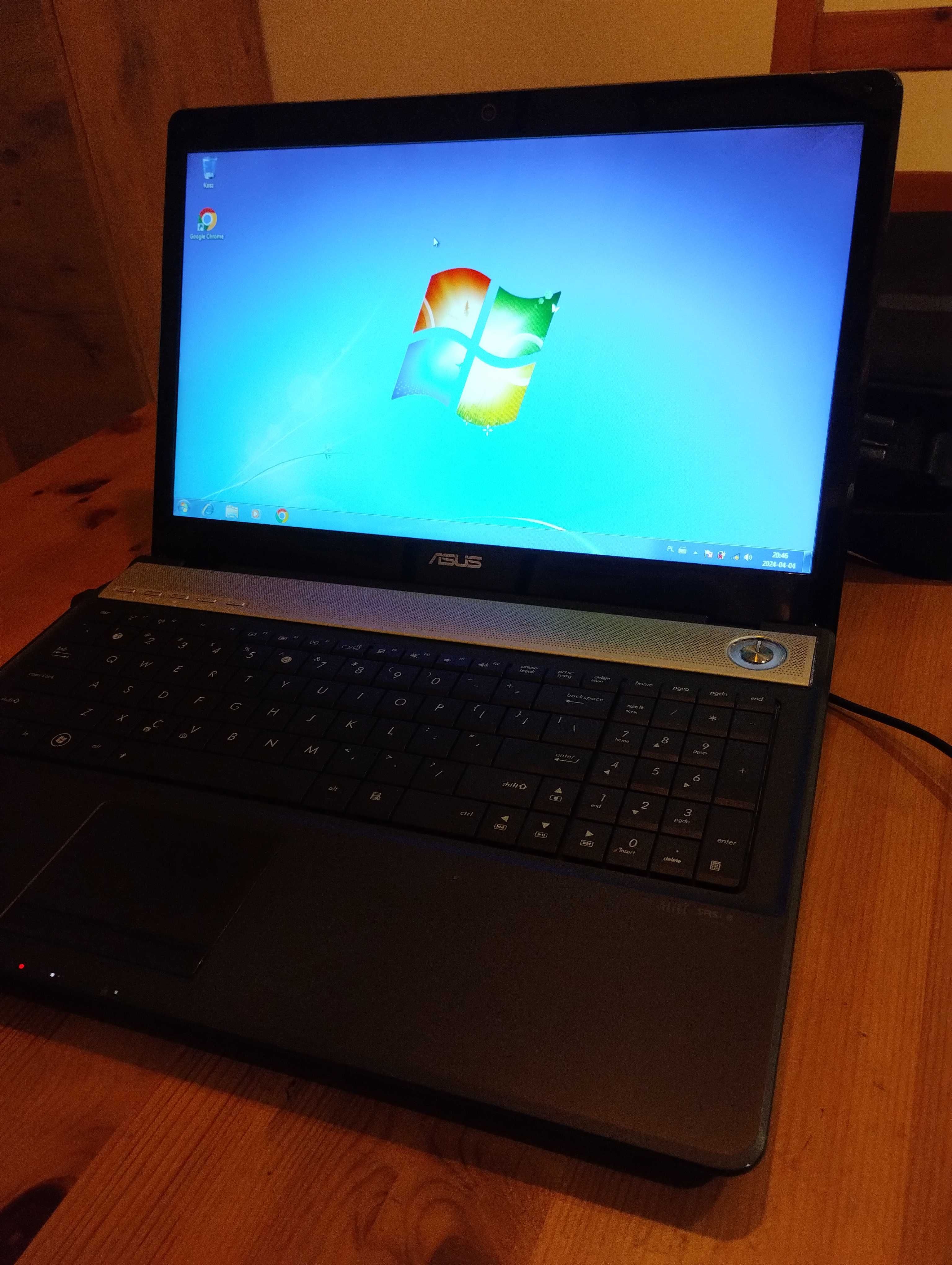 Laptop ASUS N61 VG 16" Intel Core Duo GeForce GT220M 4GB