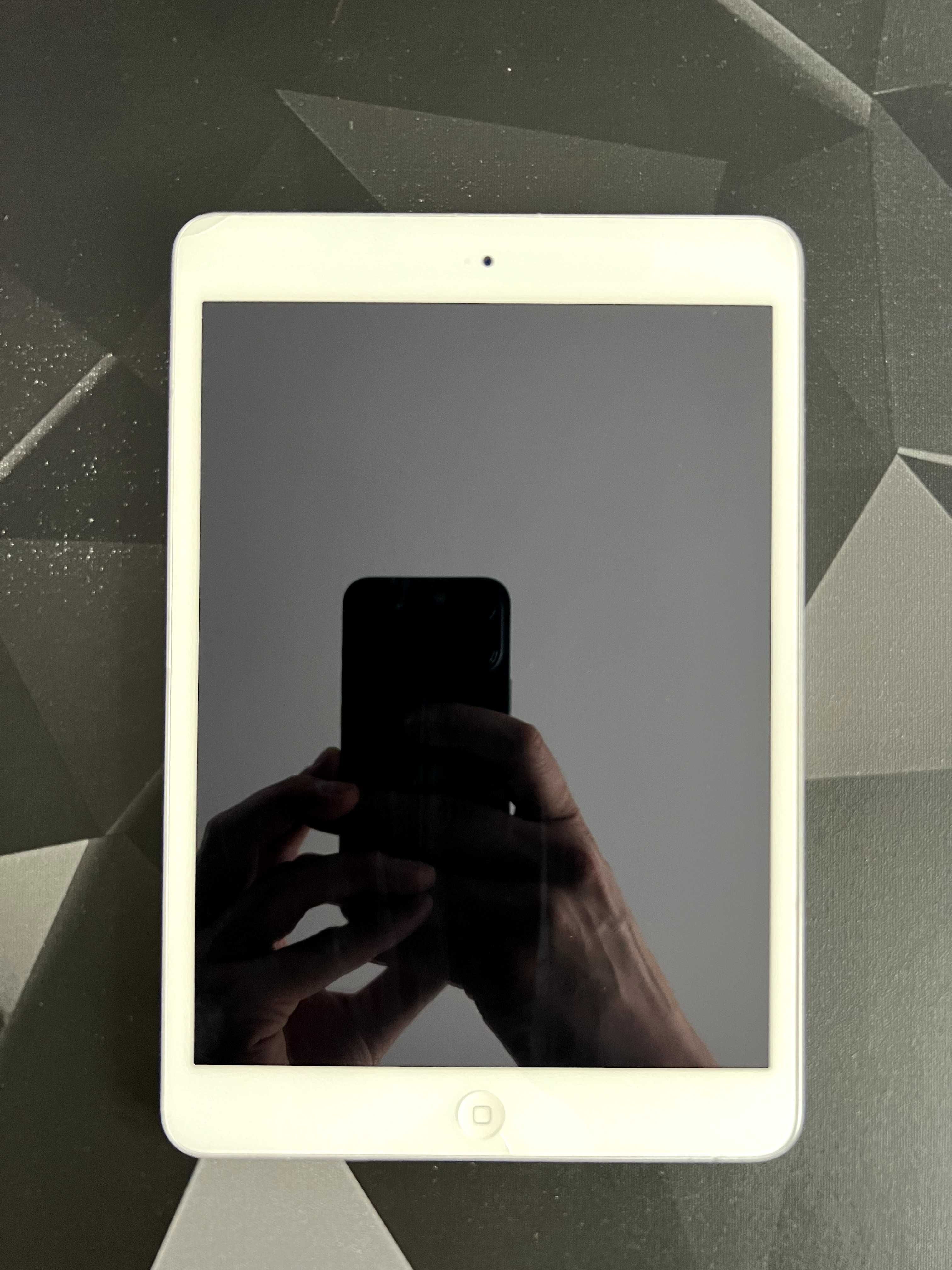 Apple iPad Mini 2 32 GB Wi-Fi – Space Gray (Model A1489)