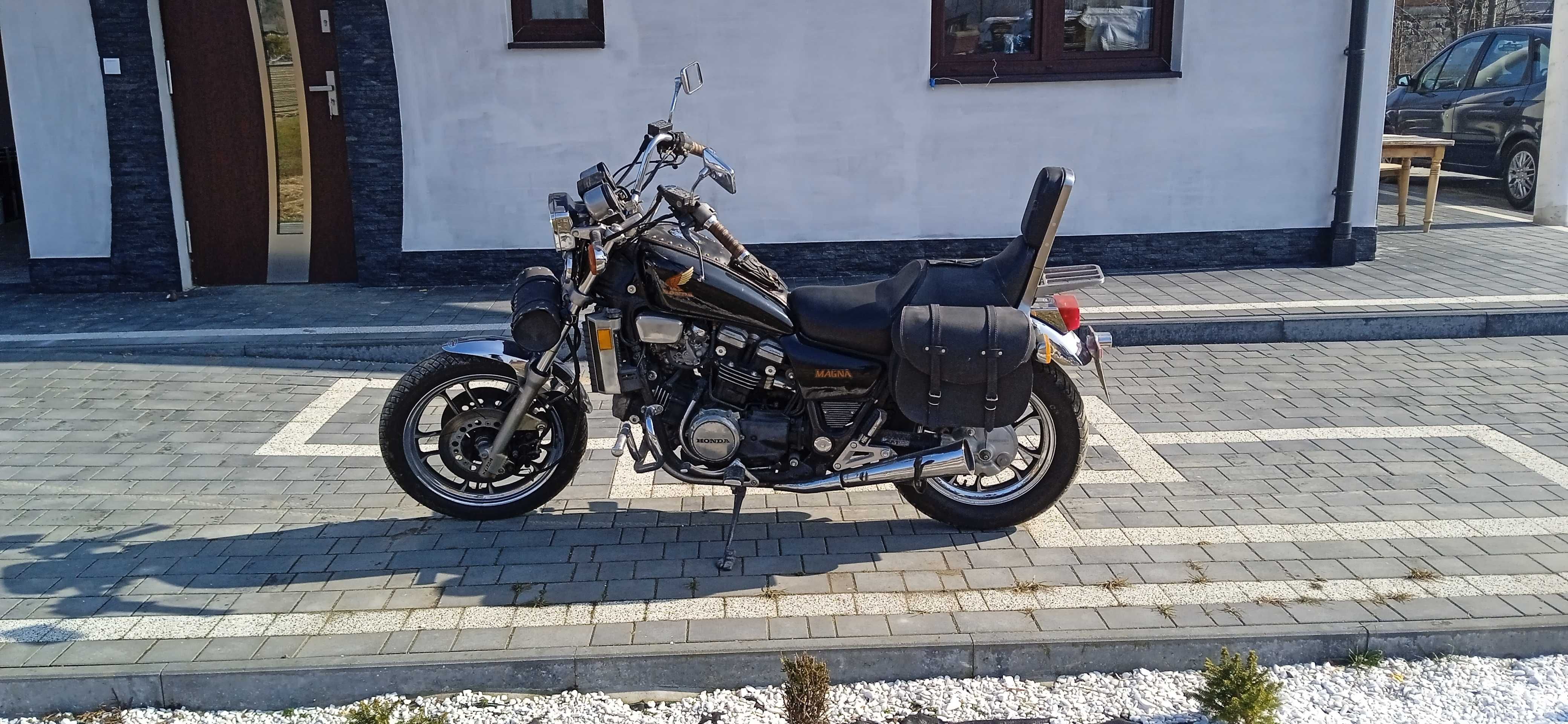 Motor Honda Magna 750