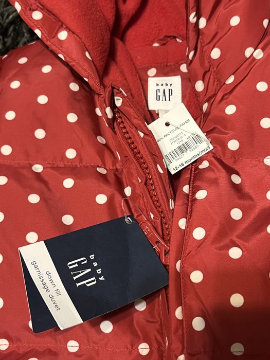 Продам дитячий комбінезон GAP на пуху на ріст 74-80