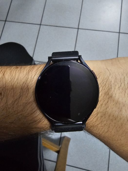 Samsung Galaxy Watch 5 44mm Bluetooth — braceletes extra