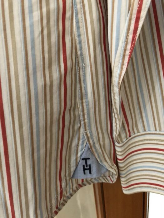 Camisas das marcas Carolina Herrera, façonnable, hilfiger e MD