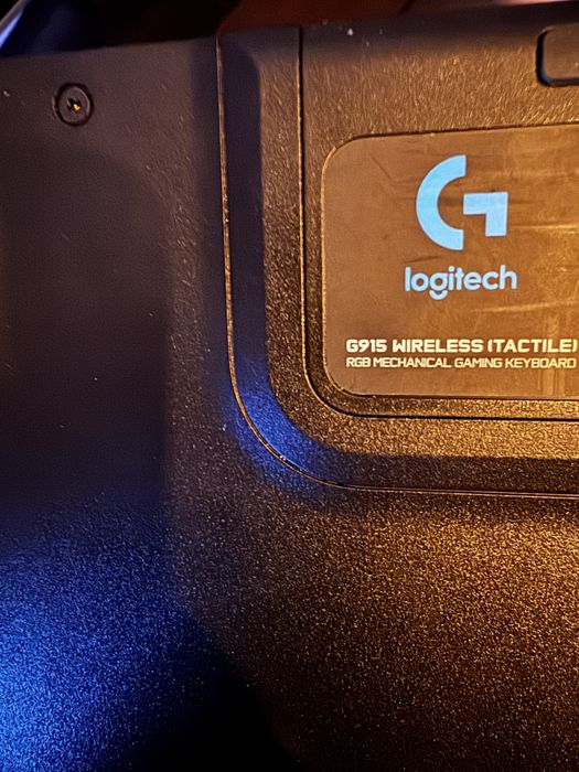 Teclado Logitech G915 (wireless)