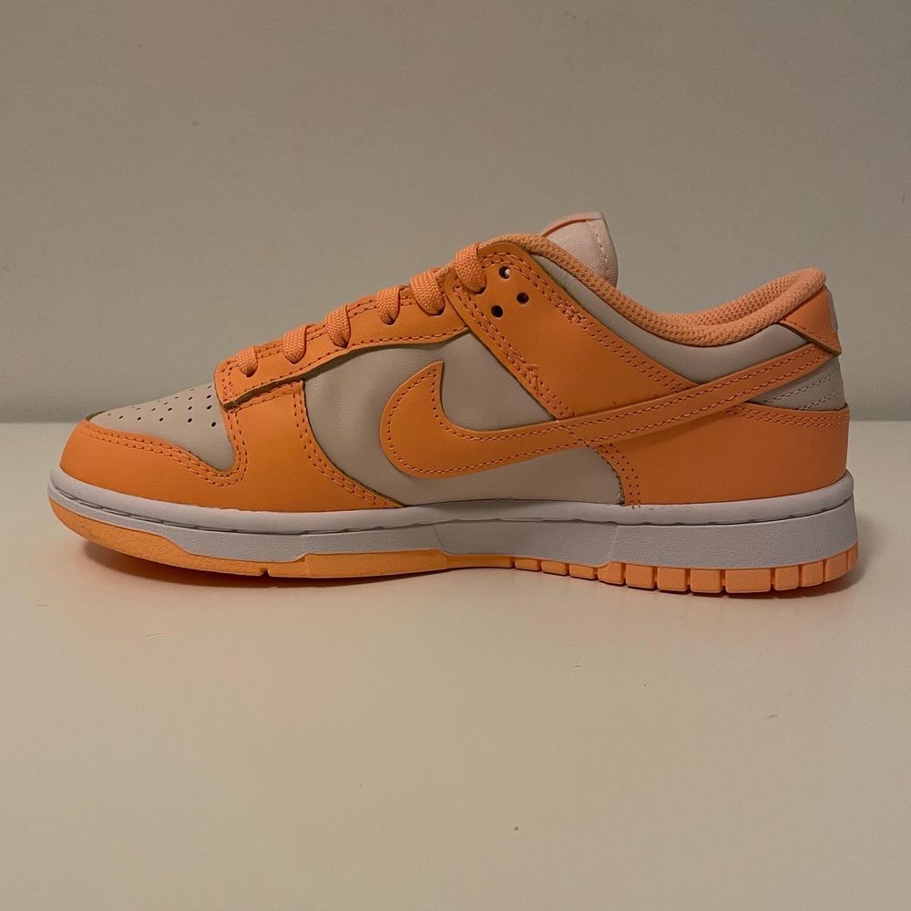 Nike Dunk Low Peach Cream