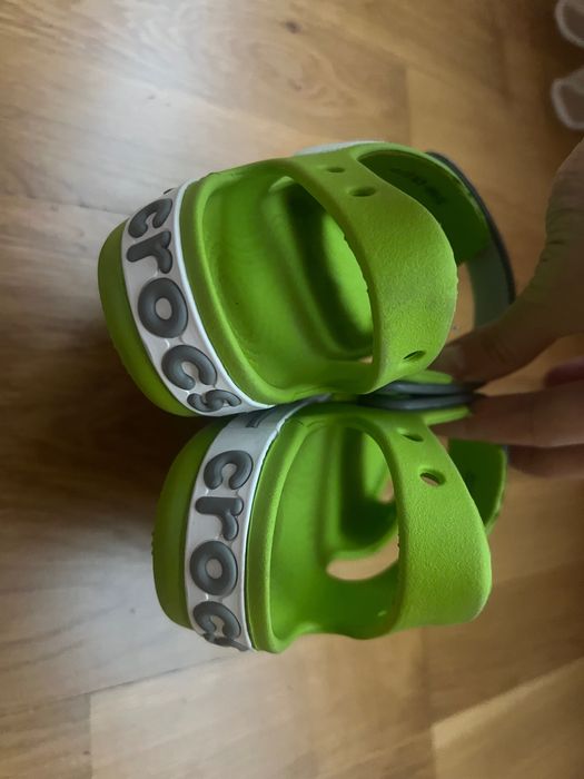 Новые Босоножки crocs J1