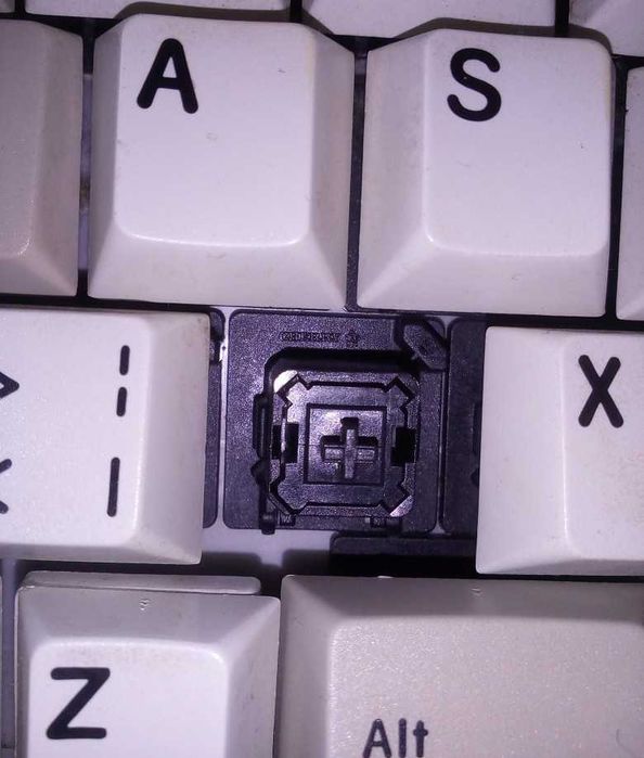 Раритетная ретро белая клавиатура PC AT XT Aquarius Peacock