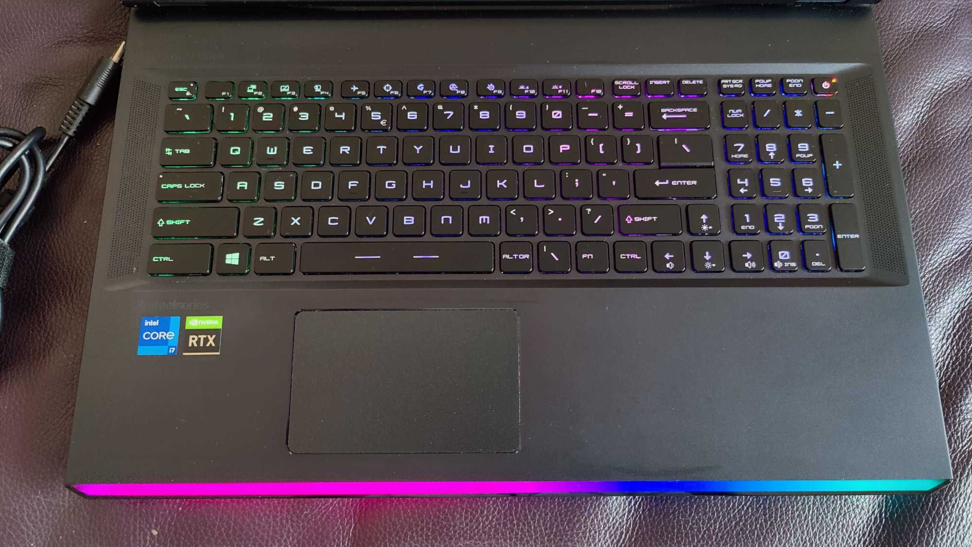 Laptop MSI Raider GE76 i7 11th, 16GB Ram, 1TB SSD RTX3060, 17,3" 144hZ