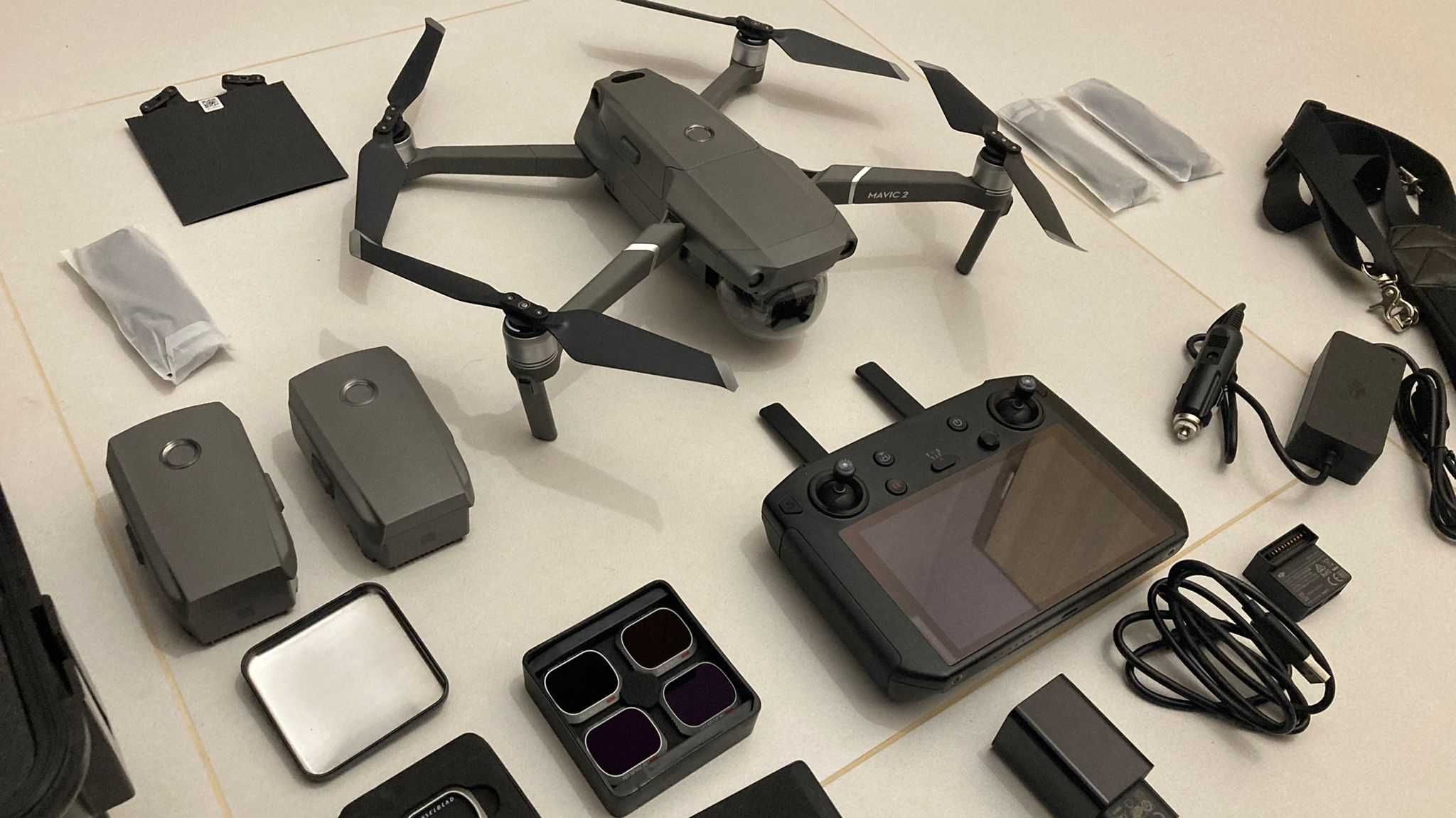 Mavic 2 Pro + Smart Controller + walizka + Fly more kit
