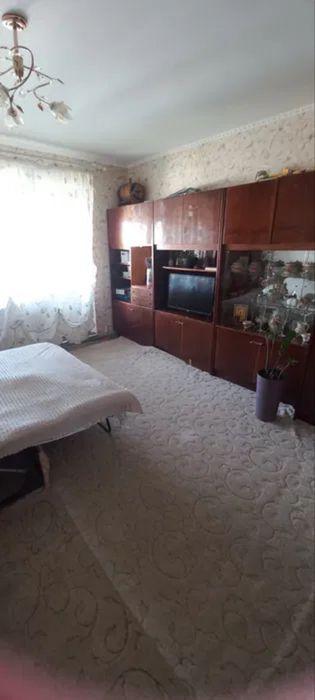 Продам 3-и кімнатну квартиру район Попова.