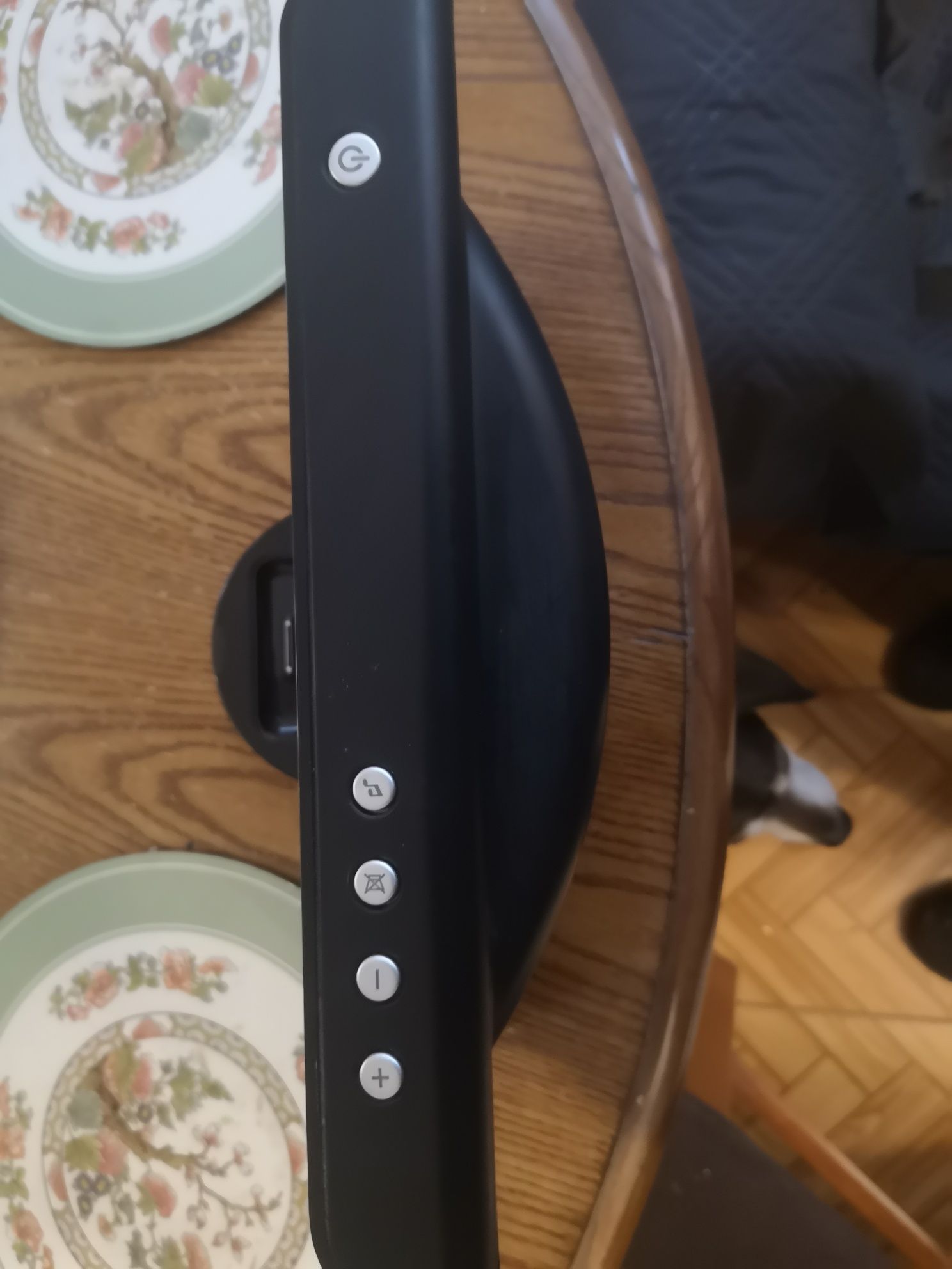 Okazja.Sprawna Stacja dokująca Technika. 2x 15 W..