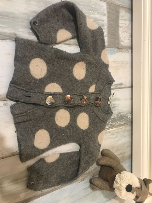 Sweter wełniany roz 122 128