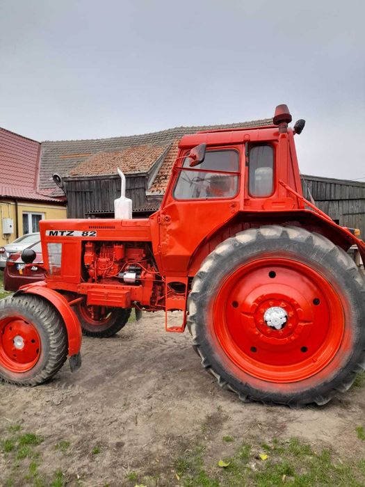 Ciągnik Traktor MTZ-82