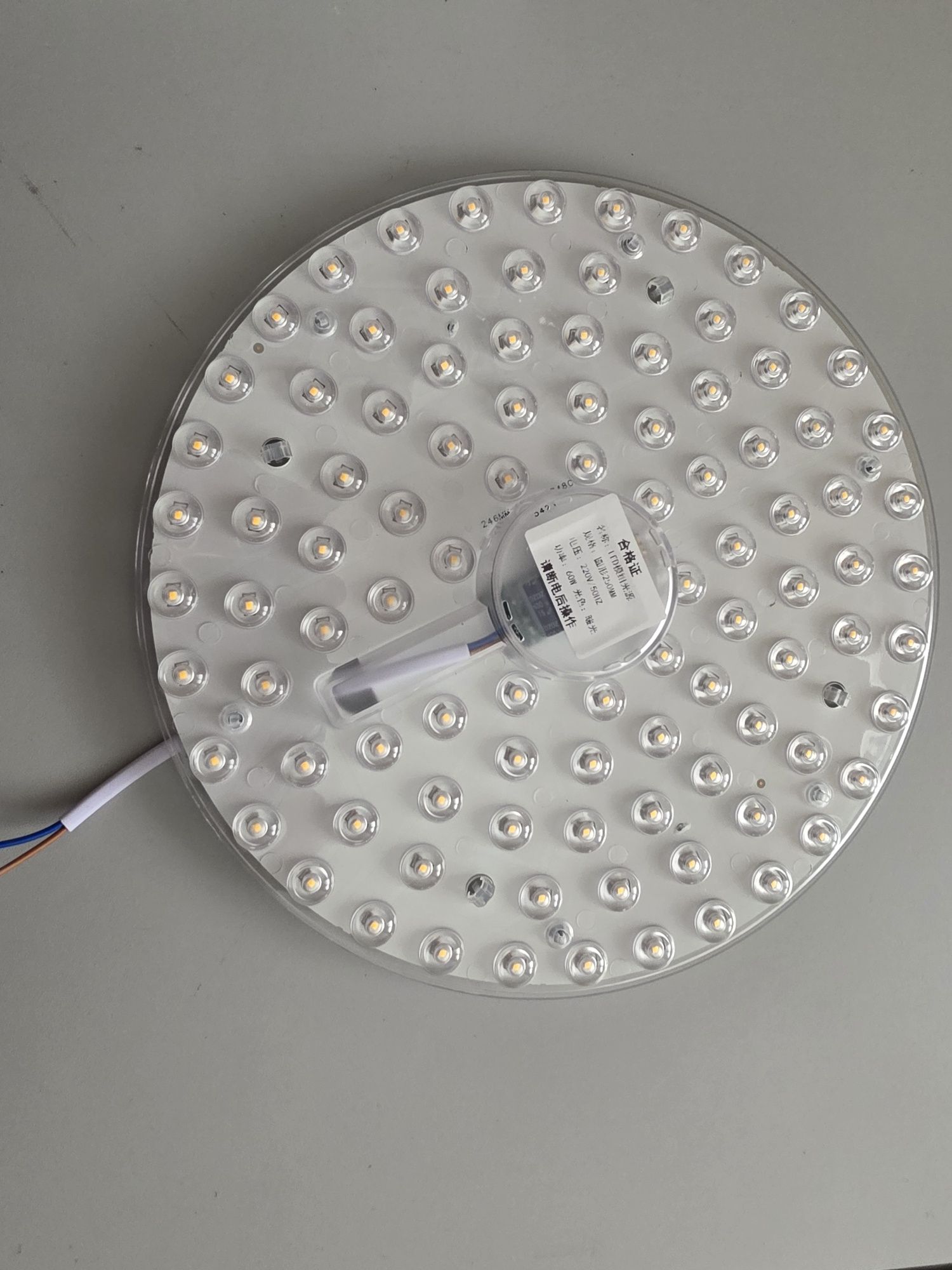 Lâmpada LED 60W 4000K c/ Ímãs