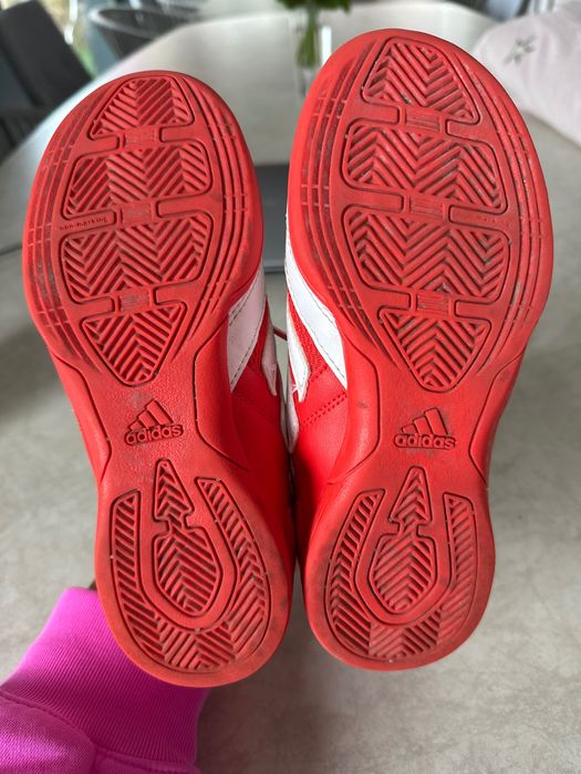 Halówki Adidas rozmiar 33 stan idealny