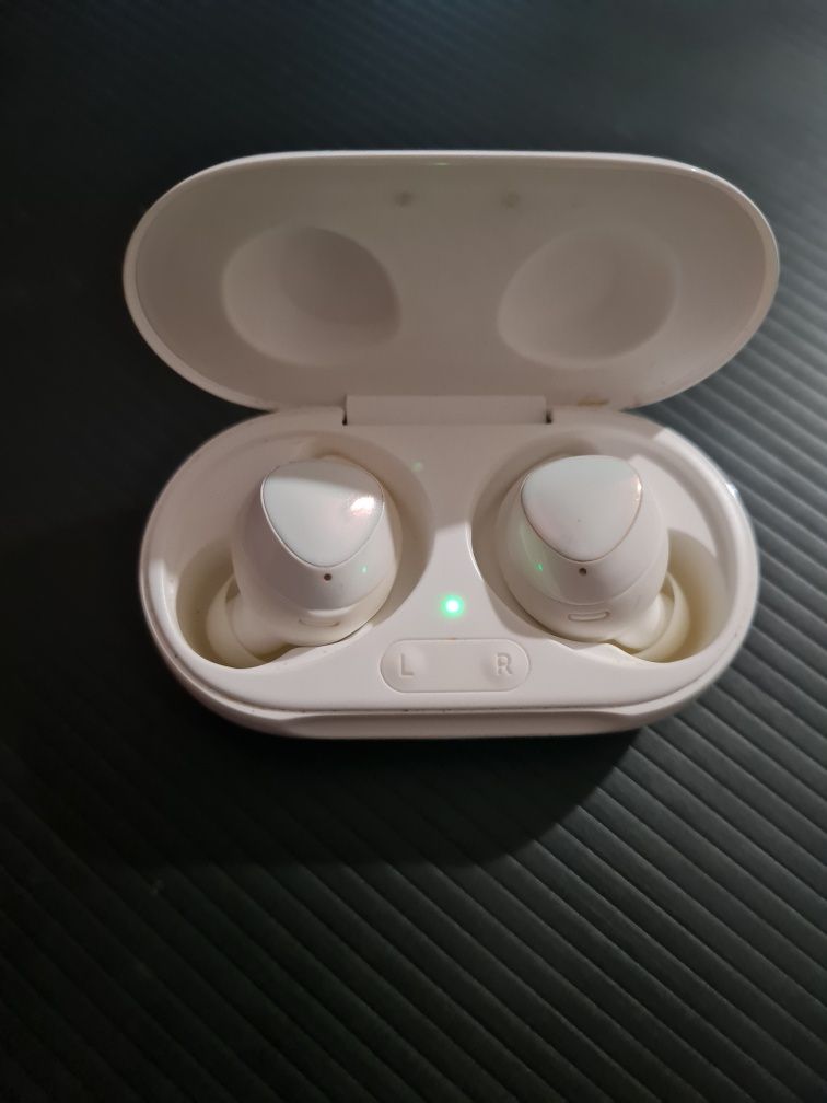 Samsung Galaxy buds +