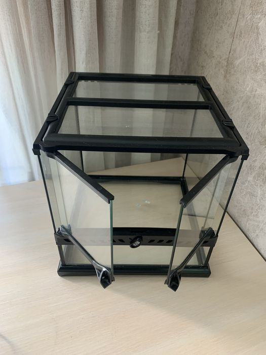 Тераріум, декор, освітлення