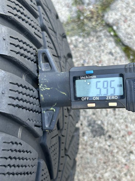 108 Opony Zimowe Bridgestone 225/45/18 Bardzo Ładne