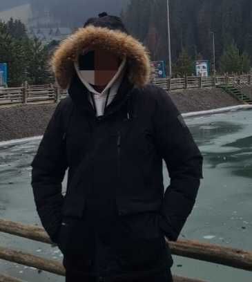 Куртка якісна,водонипроникна