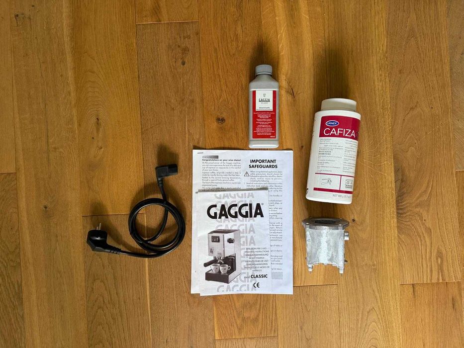 Zestaw Gaggia classic o wartości 2200zł - ekspres kolbowy i akcesoria