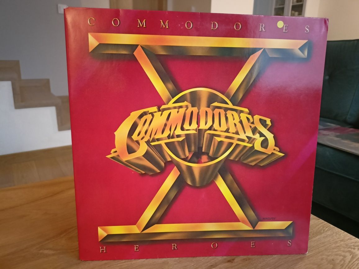 Płyta winylowa Commodores - Heroes HOL