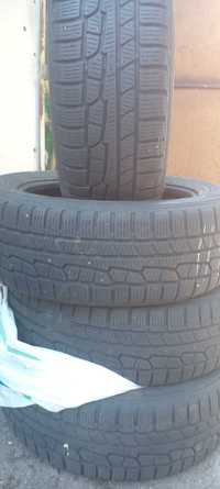 Шини зима 215/60 R17