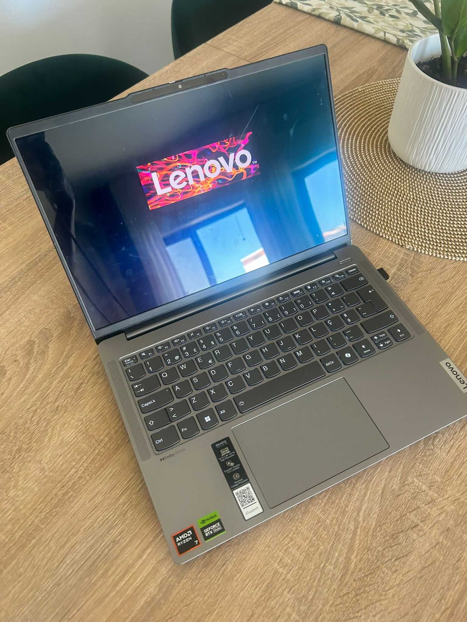 Lenovo IdeaPad Pro 5 Gen 9 (14" AMD)